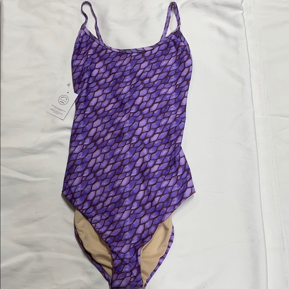 Mott 50  Criss Cross Back Swimsuit- SM & Med - Picture 3 of 6